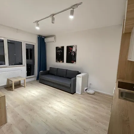 Azure Retreat Apartment Bucharest